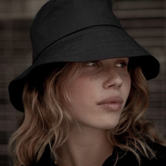 FRANKLIN JANESSA LEONE